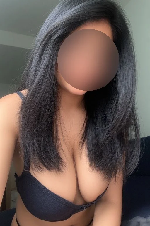 Jasmine D'Souza photo 2