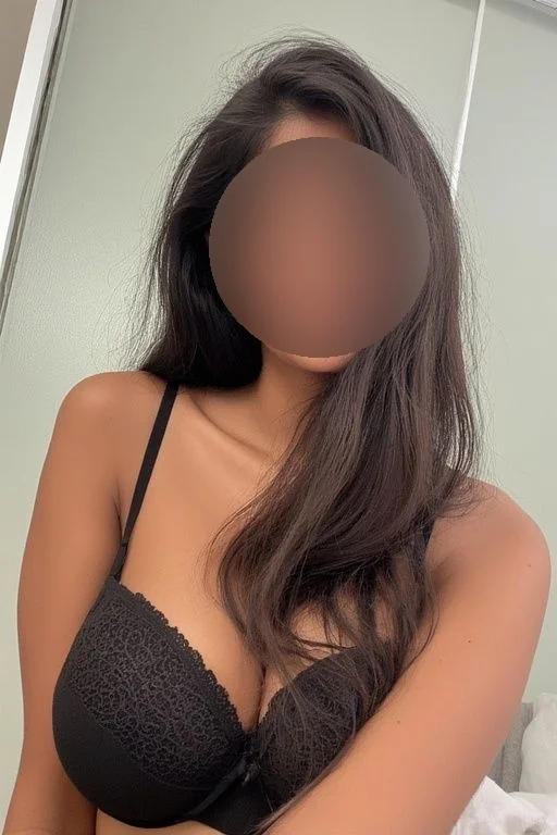 Jasmine D'Souza photo 4