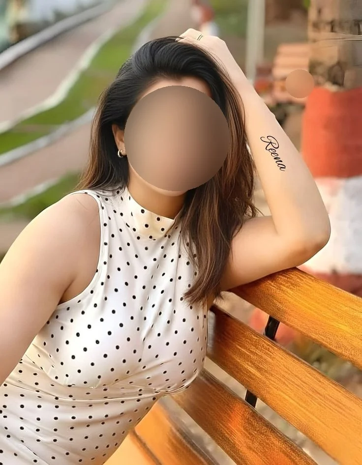 Nova Malhotra photo 3