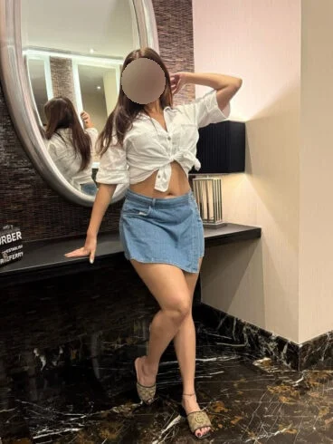 Valentina Gill photo 3